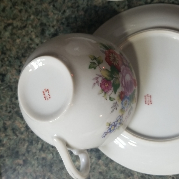 Vintage Bone China Tea Cup set - Picture 5 of 9